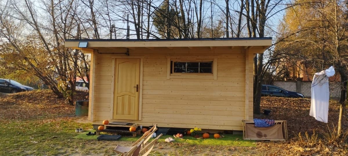 Компактна садиба